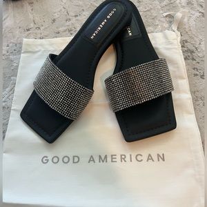NWT Good American Sandal